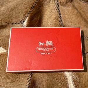 NIB New Coach Wristlet Red Leather zippy Clutch wallet